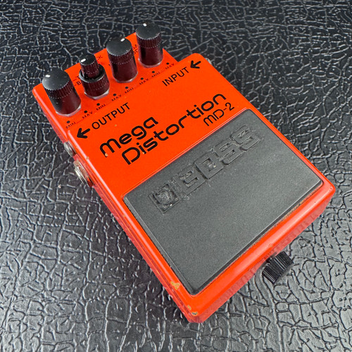 Boss Mega Distortion MD-2
