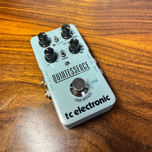 TC Electronic Quintessence Harmonizer Pedal