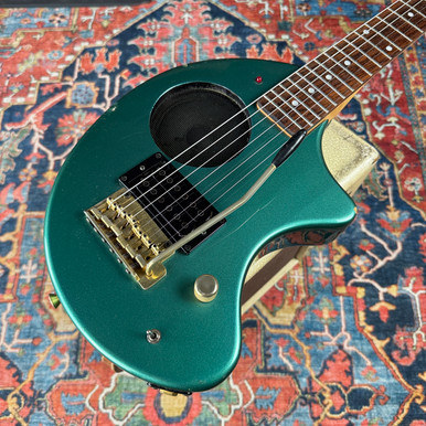 Fernandes Z-03T Sherwood Green w/Tremolo Travel Guitar w/Built in