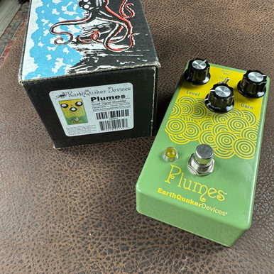 Earthquaker Devices Plumes All Analog Overdrive