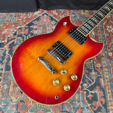 ギター YAMAHA SG700 sddefault.jpg