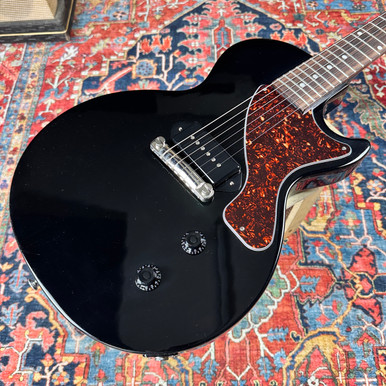 6.87 lb* Les Paul Junior 2022 Ebony Dog Ear P90