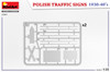 1/35 Polish Traffic Signs 1930-40s Figures - MIA35664