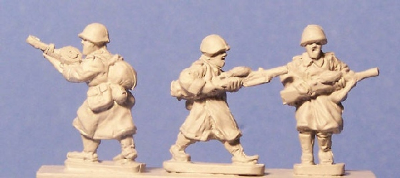 PIG080286 - RUSSIANS IN GREATCOAT LMG