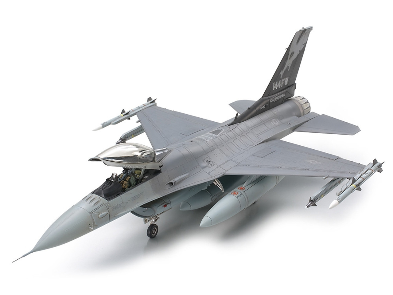 1/48 Lockheed F-16C Falcon ANG (BLOCK 25/32) - 61101