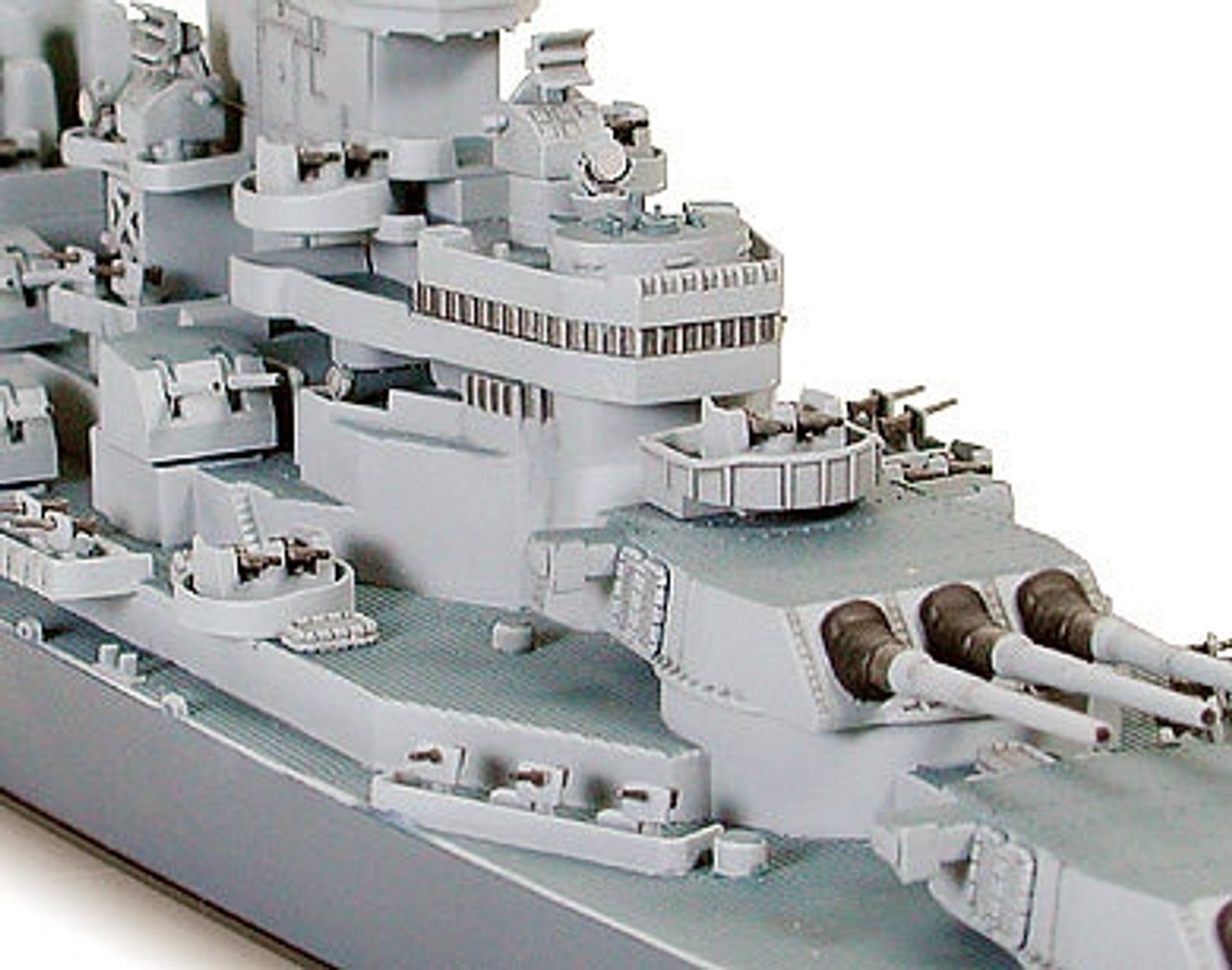 1/700 U.S.Navy Battleship Missouri Plastic Model - Tamiya 31613