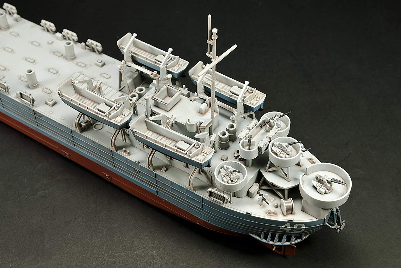 1/350 USN LST-1 Class Landing - SE73515