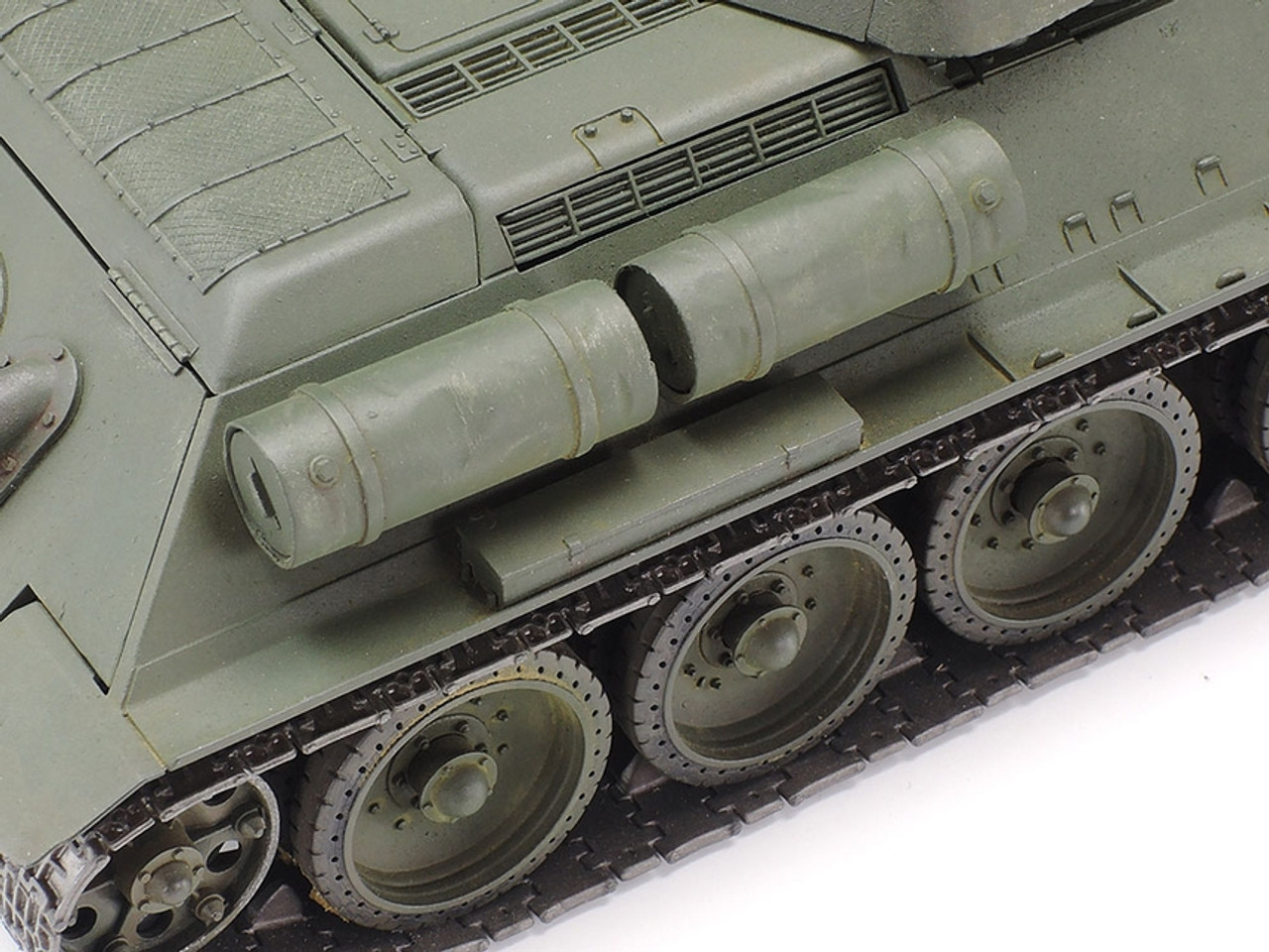 1/35 Russian Tank T34/76 1942 Production Model - Tamiya 35049