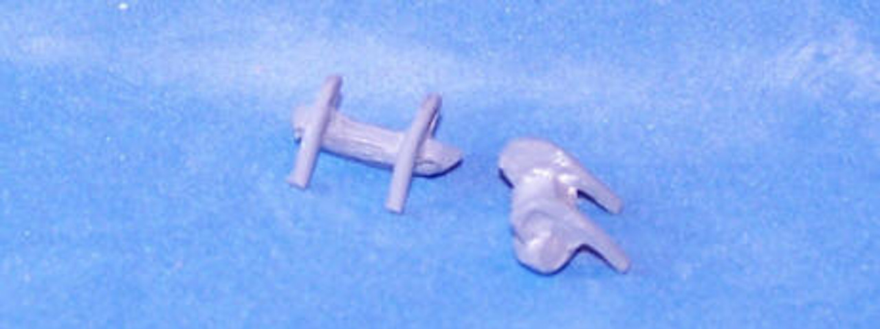 PIG070013 - 1/600 SHIPS BOATS ON DAVITS