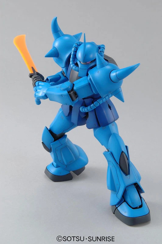 ガンプラ　GOUF 1/100 スケール 1/100 MG GOUF Ver.2.0 - Brookhurst Hobbies