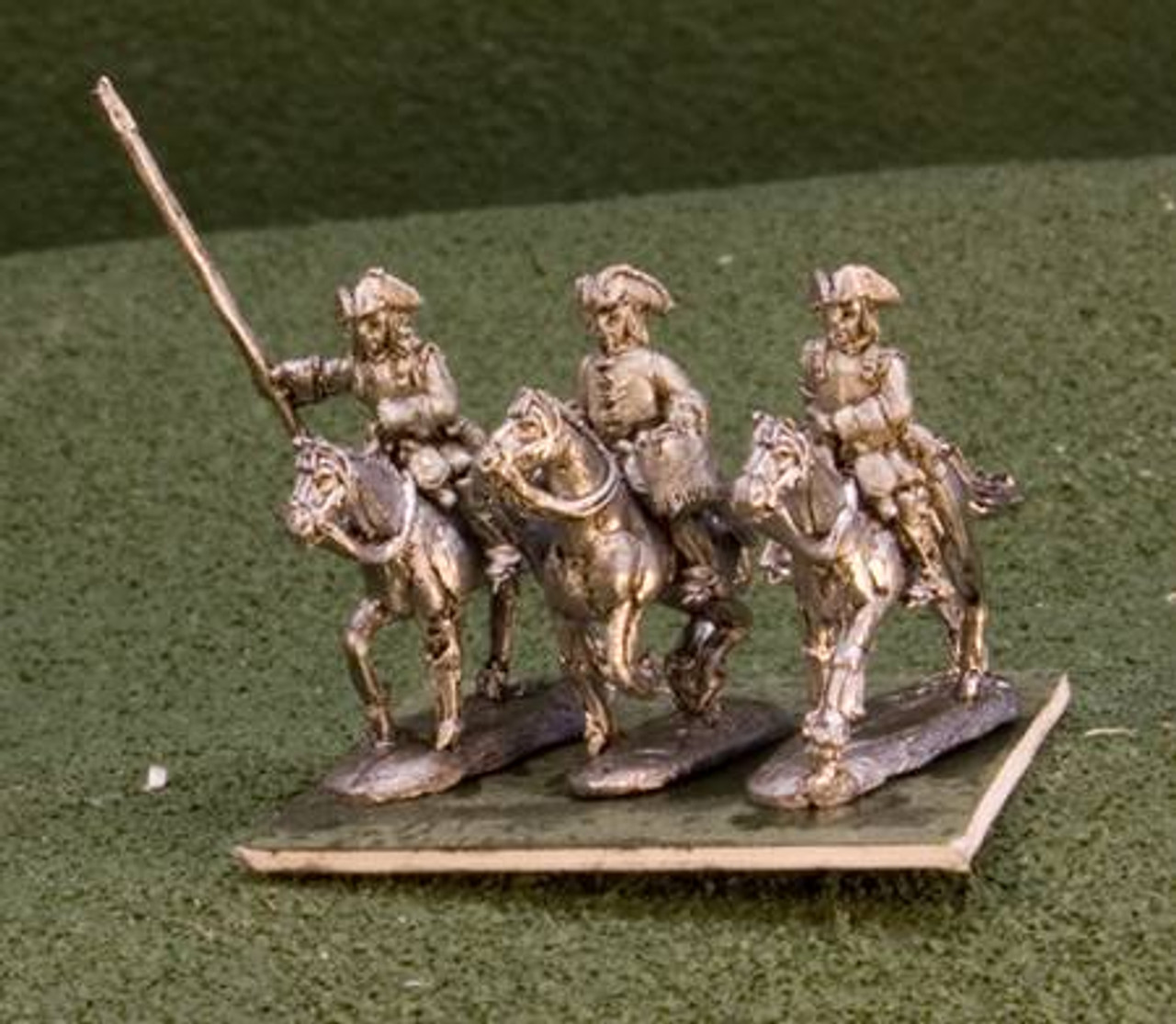 OG15MBN105 - Marlburian War Cuirassiers Tricorn Command