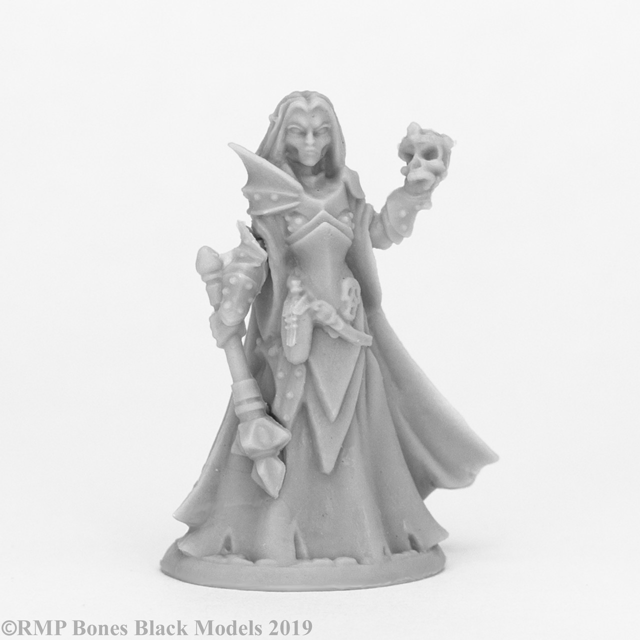 44071 - Bones Black: Dark Elf Priestess