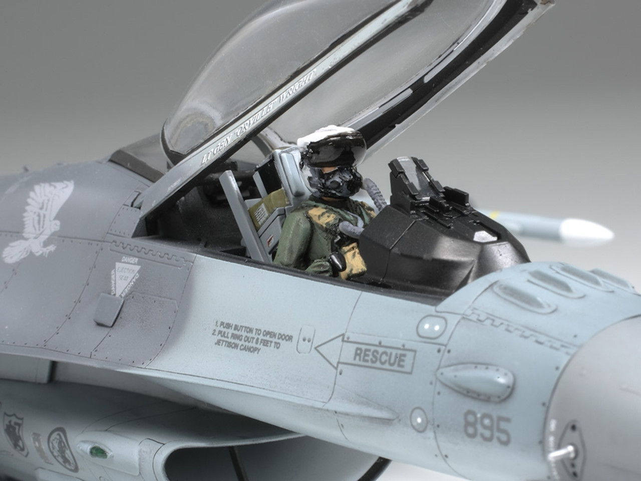 1/48 Lockheed F-16CJ (Block 50) - 61098