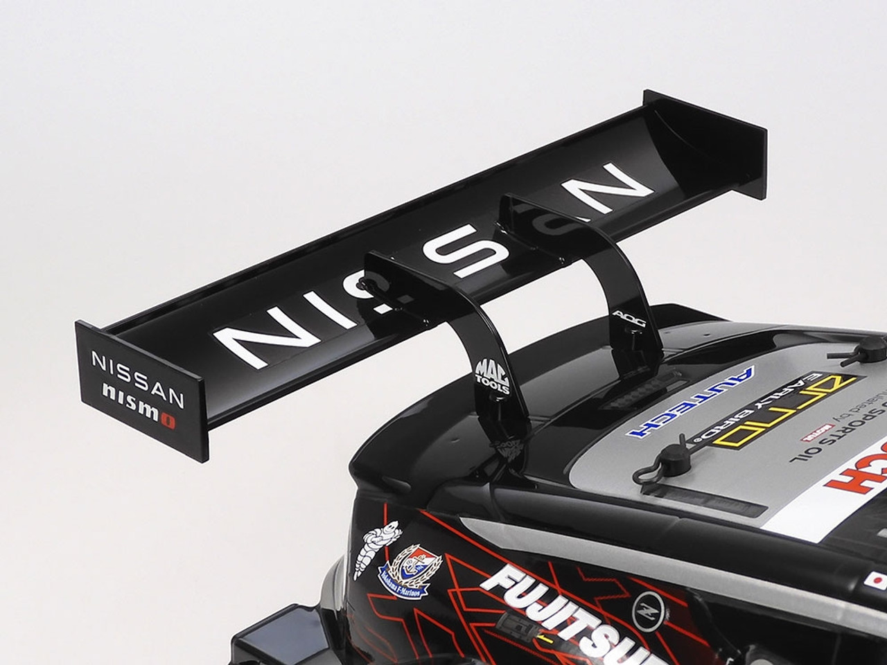 TAMIYA 1/10 R/C MOTUL AUTECH Z (TT-02 CHASSIS) タミヤ MOTUL