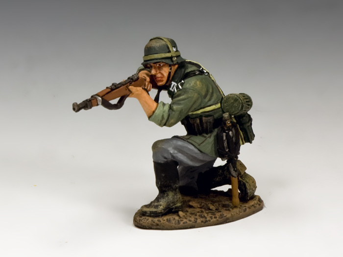 KACWH042 -  Kneeling firing Rifleman
