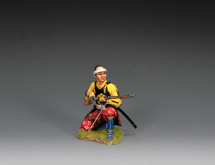 KACSW008 - Kneeling Priming Ashigaru Arquebusier