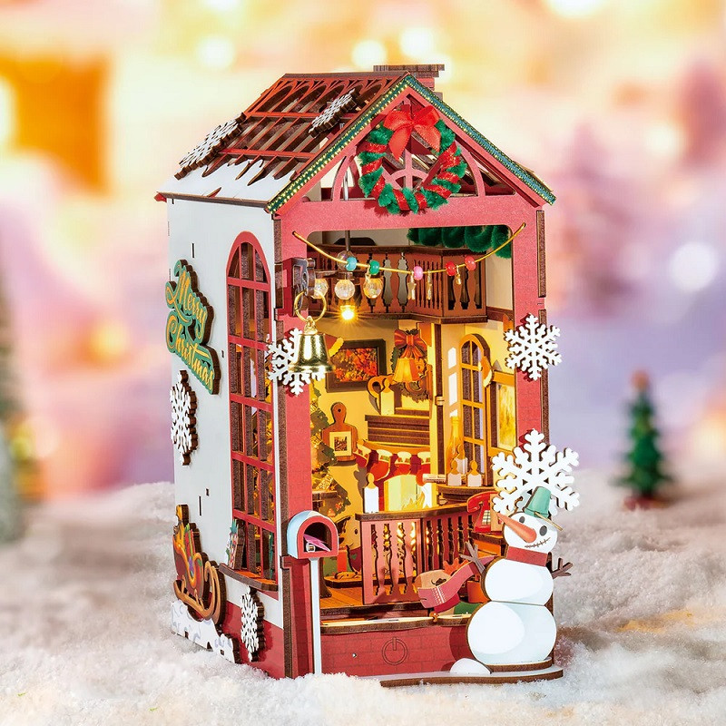Book Nook - Christmas Indoor Scene
