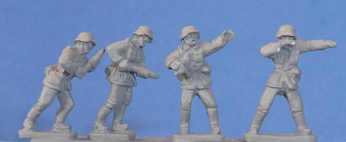 PIG080682 - GERMAN EARLY WAR GUN CREW PIG080682 - GERMAN EARLY WAR GUN CREW