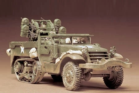 1/35 U.S. M16 HALF TRACK - 35081