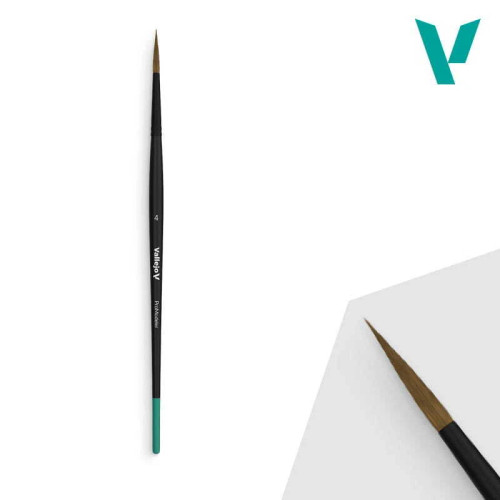 VAL B01004 Brush: Vallejo Pro Modeler - Natural Hair Round Brush No. 4