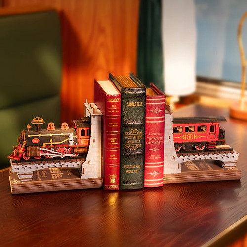Book Nook - Century Train