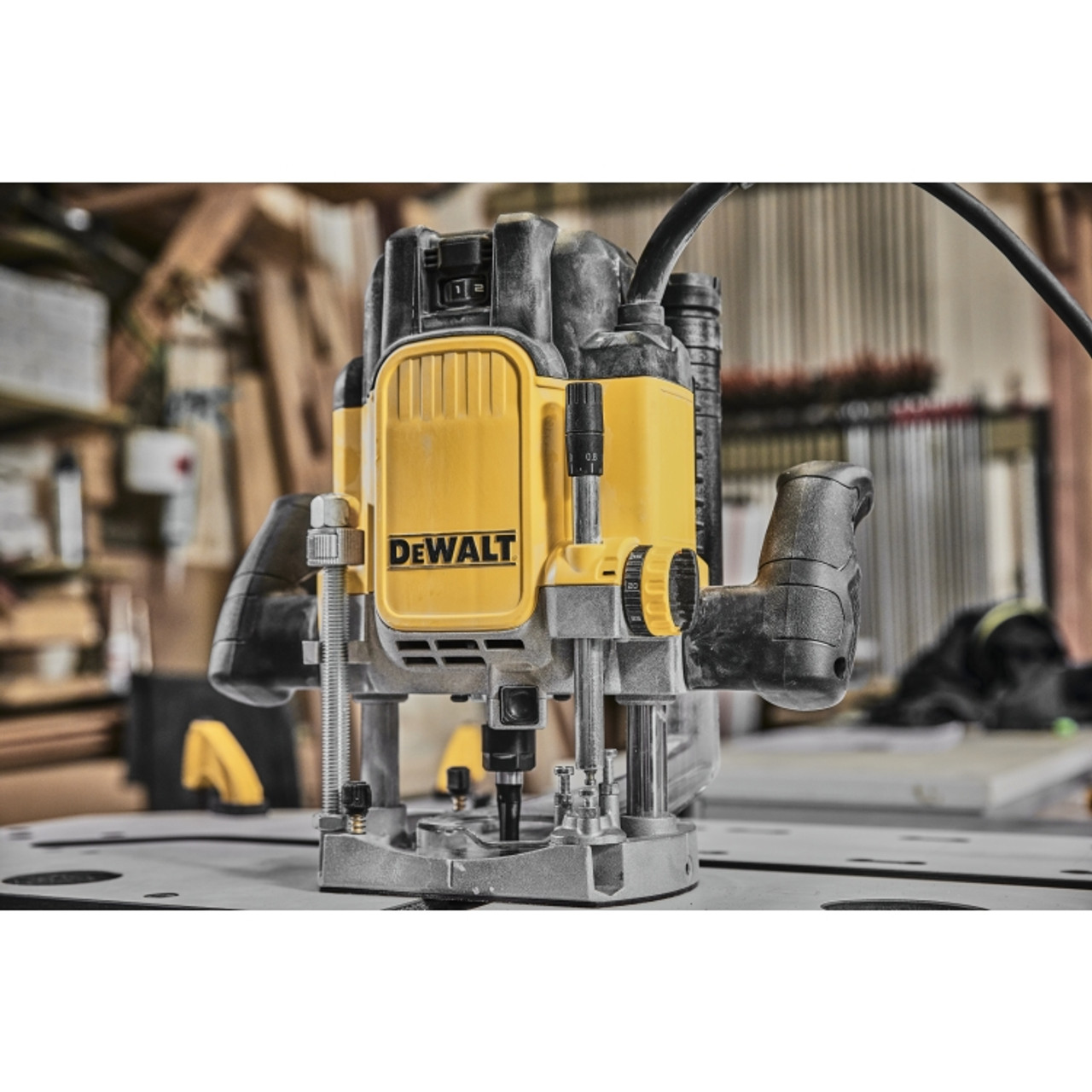 Dewalt DWE625 3 HP Variable Speed Plunge Router