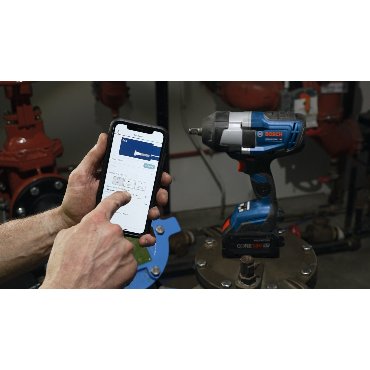 Bosch GDS18V-740CB14 PROFACTOR 18V Connected 1/2 In. Impact Wrench