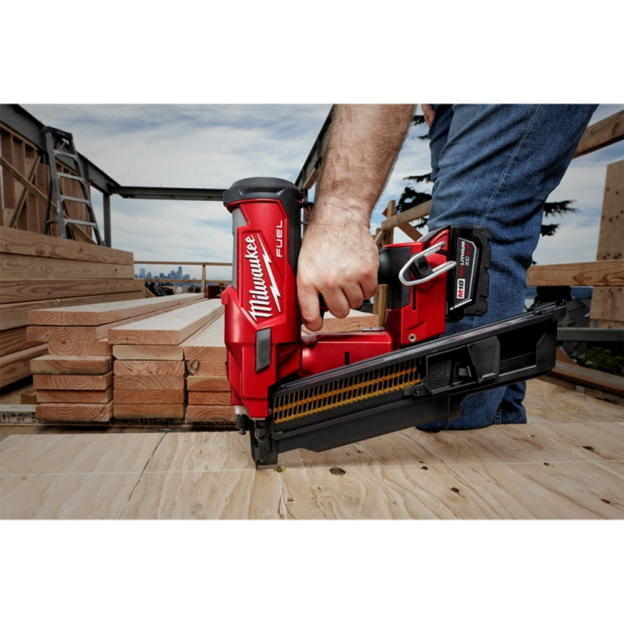 Milwaukee 2744 20 M18 FUEL 21 Degree Framing Nailer