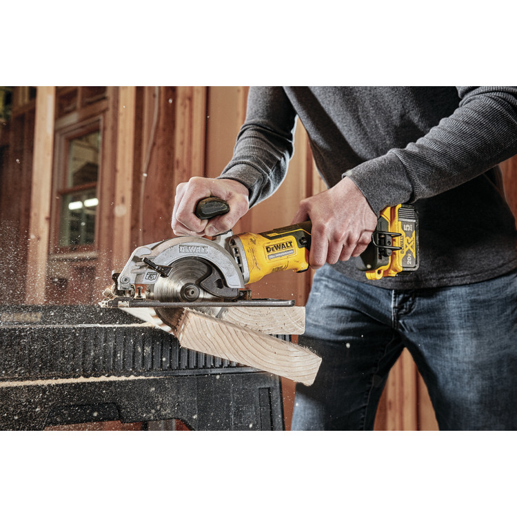 Dewalt DCS571P1 ATOMIC 20V MAX Brushless 4-1/2 Cordless
