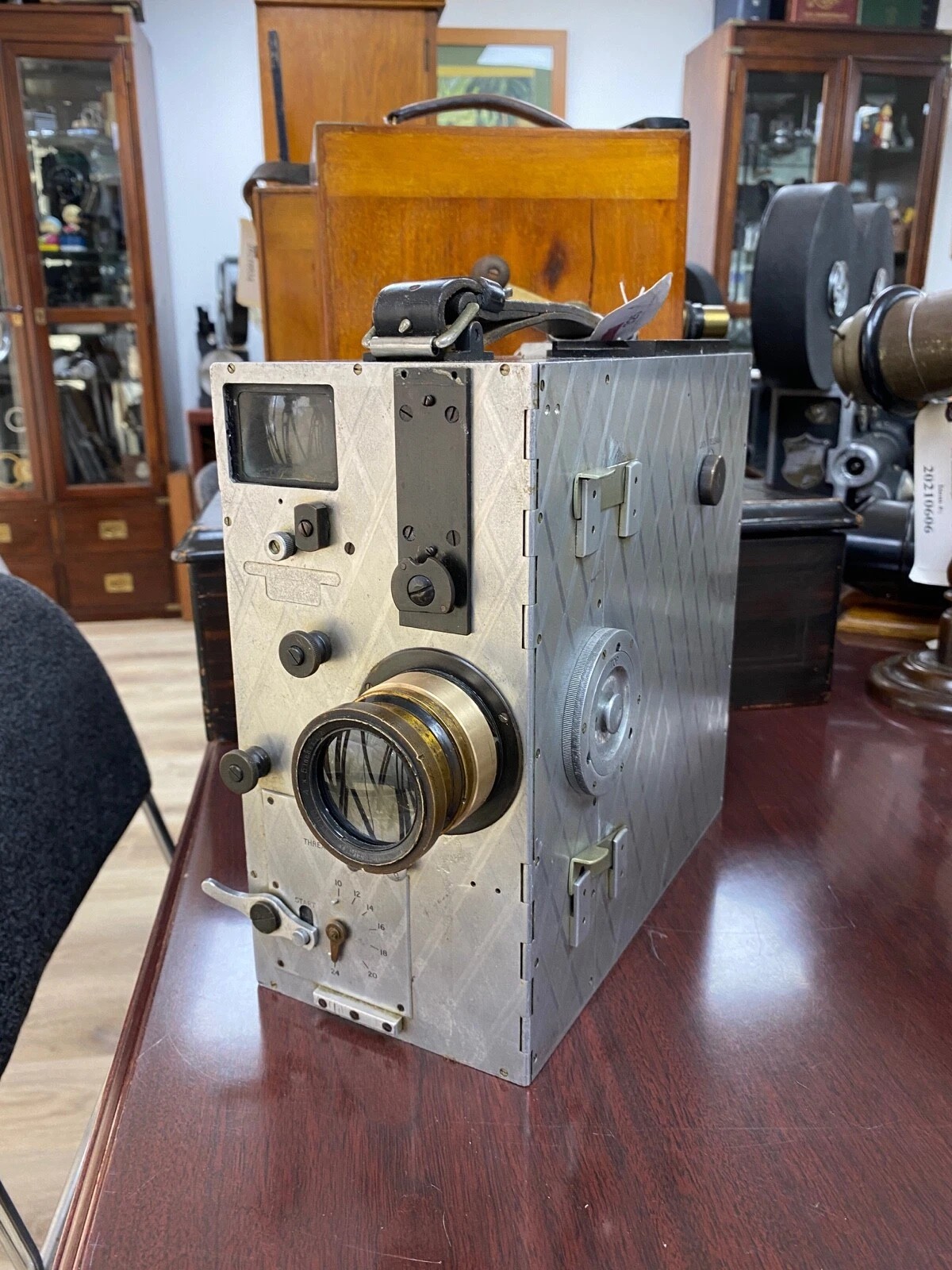 Vintage 35mm Newman Sinclair Model E Motion Picture Camera