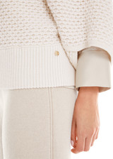 MARC CAIN Off-White "Rethink Together" Short Cape | YA 14.01 M01 MARC CAIN Off-White "Rethink Together" Short Cape | YA 14.01 M01