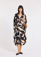 LAUREN VIDAL Graphic Long Loose Viscose Dress With Shirt Collar And V-Neck Pleat | CELIA LAUREN VIDAL Graphic Long Loose Viscose Dress With Shirt Collar And V-Neck Pleat | CELIA