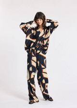 LAUREN VIDAL Graphic Loose Viscose Shirt With Batwing Sleeves And Mandarin Collar | ENZO LAUREN VIDAL Graphic Loose Viscose Shirt With Batwing Sleeves And Mandarin Collar | ENZO
