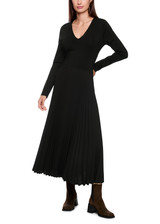 MARC CAIN COLLECTIONS Black Dress With Viscose And Pleats | ZC 21.33 W94