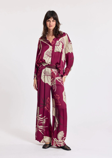 LAUREN VIDAL Raspberry Soft Viscose Pants With Plant Print And Flowing Cut | GALIA LAUREN VIDAL Raspberry Soft Viscose Pants With Plant Print And Flowing Cut | GALIA