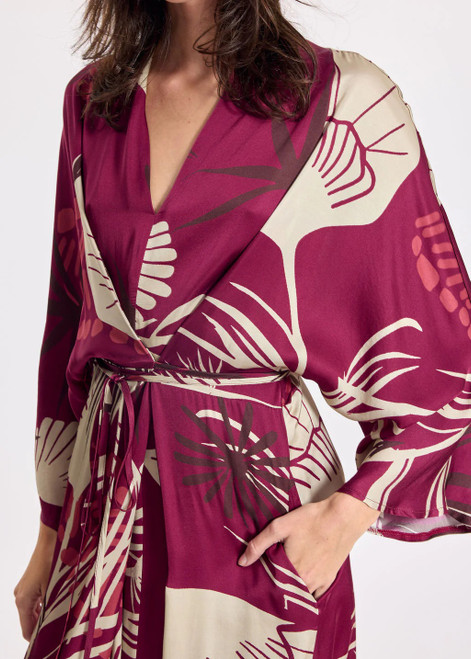 LAUREN VIDAL Raspberry Adjustable V-Neck Dress With Japanese-Inspired Tie Front | SAKO LAUREN VIDAL Raspberry Adjustable V-Neck Dress With Japanese-Inspired Tie Front | SAKO