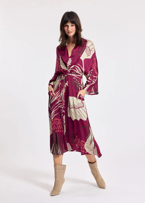 LAUREN VIDAL Raspberry Adjustable V-Neck Dress With Japanese-Inspired Tie Front | SAKO LAUREN VIDAL Raspberry Adjustable V-Neck Dress With Japanese-Inspired Tie Front | SAKO