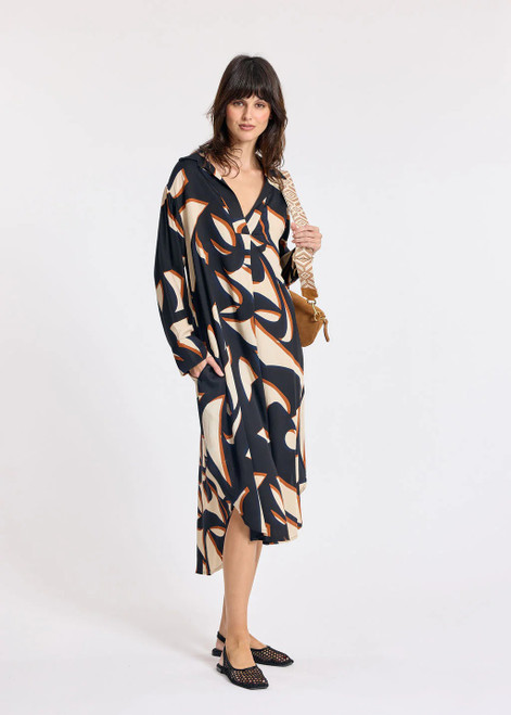 LAUREN VIDAL Graphic Long Loose Viscose Dress With Shirt Collar And V-Neck Pleat | CELIA LAUREN VIDAL Graphic Long Loose Viscose Dress With Shirt Collar And V-Neck Pleat | CELIA