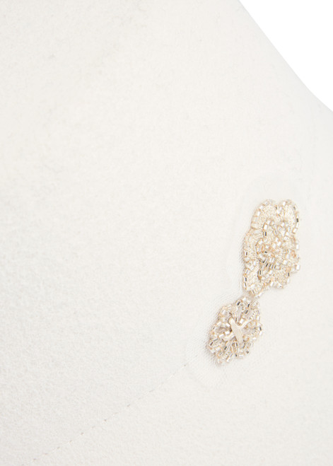 MARC CAIN COLLECTIONS Off-White Bucket Hat With Flower Appliqué | ZC H1.05 Z23