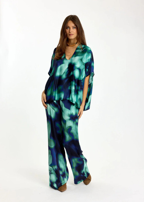 LAUREN VIDAL Poncho Shape Top Rika Blue | RIKA