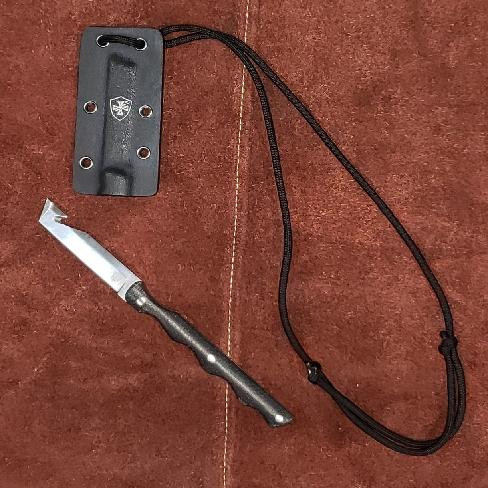 Templar Neck Knife Black Powder D2 Tanto Silver