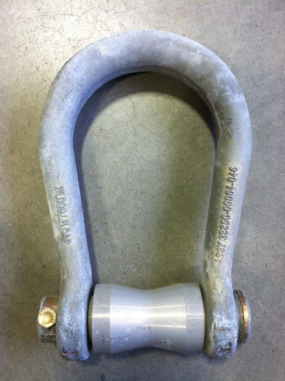G.I. Steel Shackle