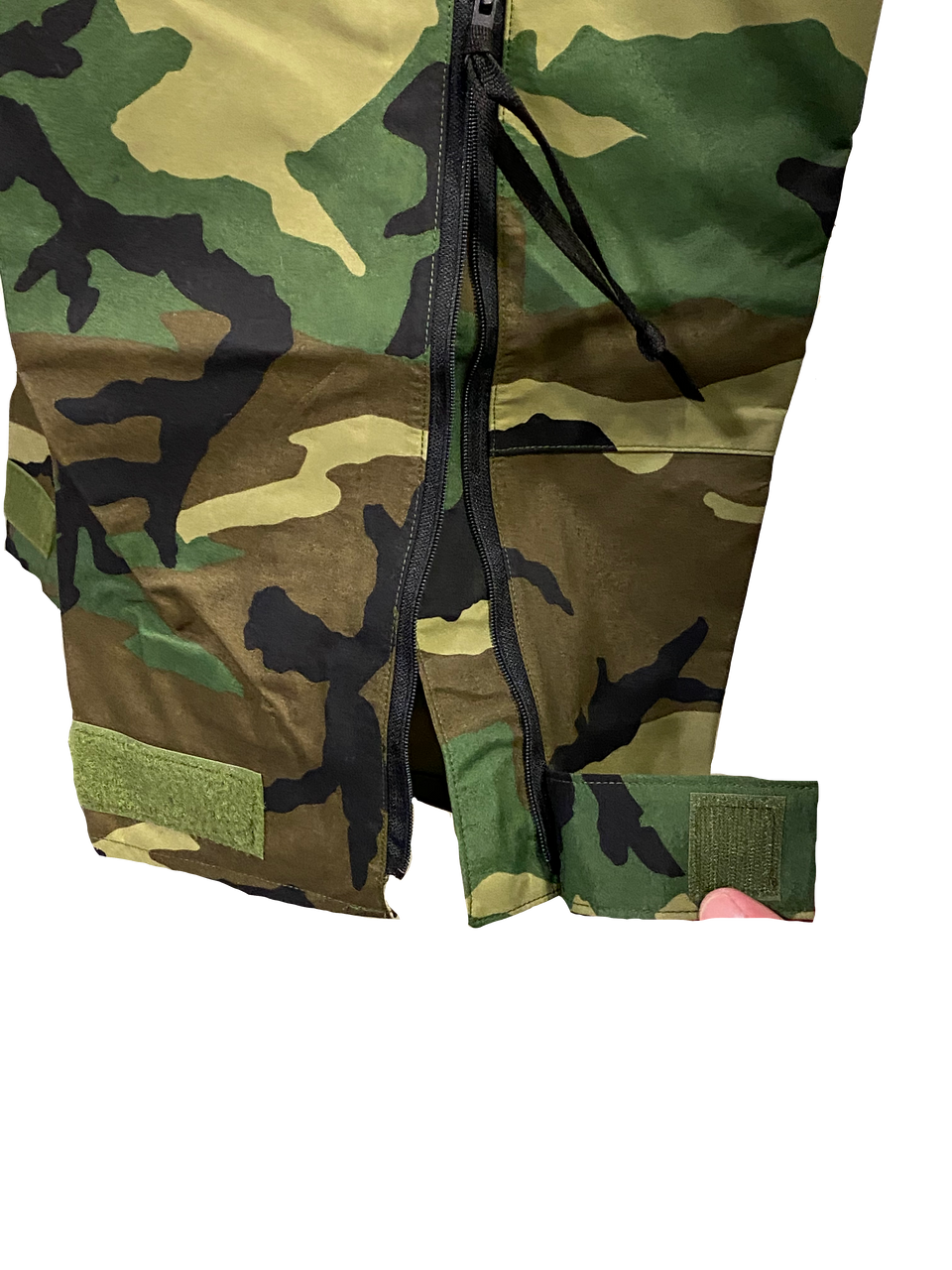 Military Issue ECWCS Level 5 Gore-Tex Over Pants Woodland Small Regular