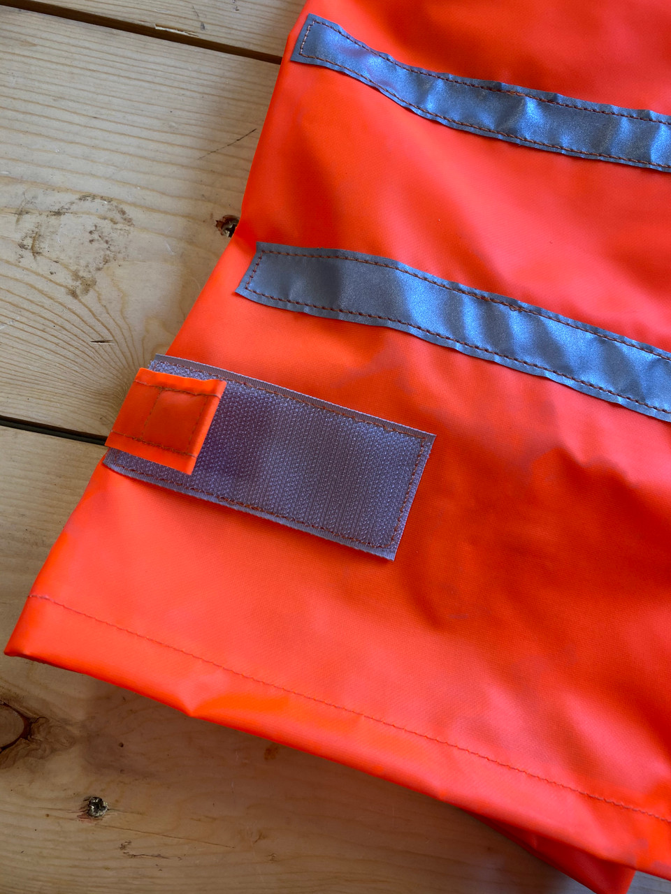 Swiss Military Surplus Hi-Vis Orange & Reflective Mittens