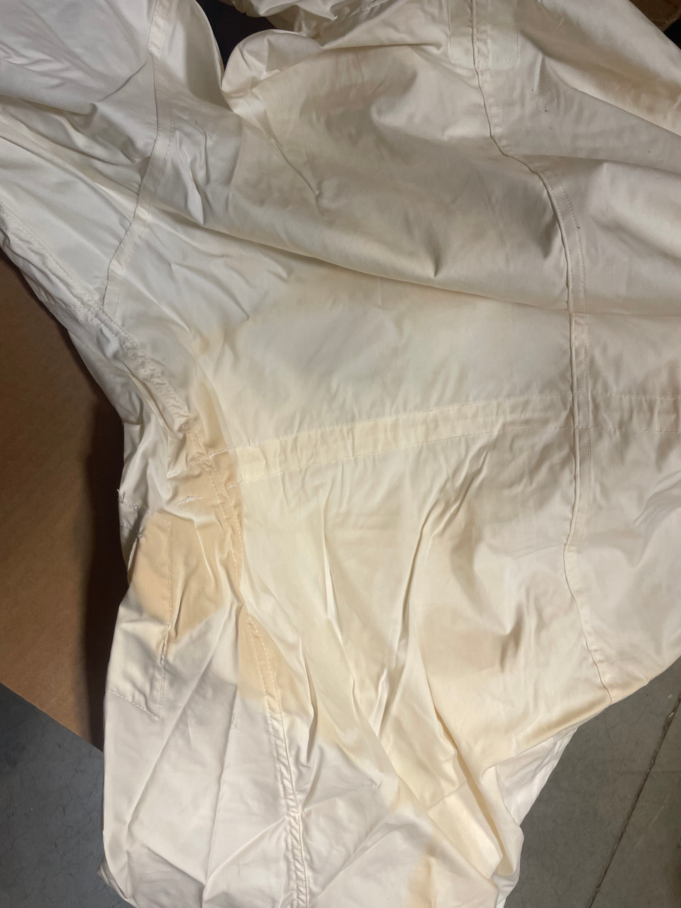 White Snow Parka or Overwhite With Stains Large