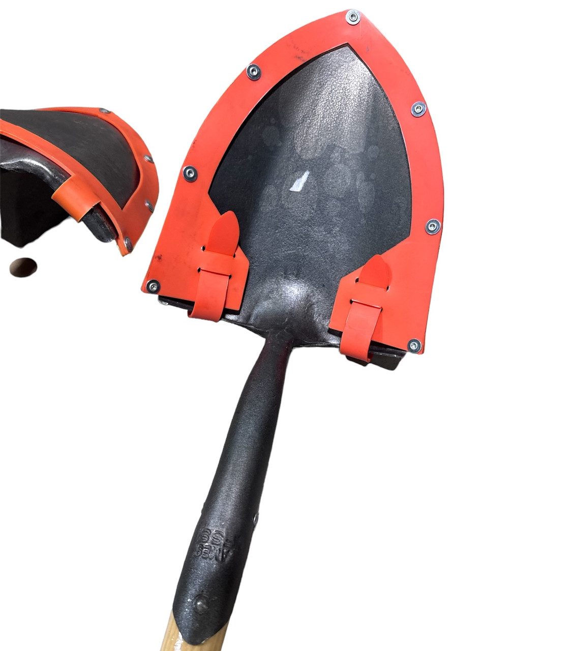 Ames Forest fire Shovel with Cover