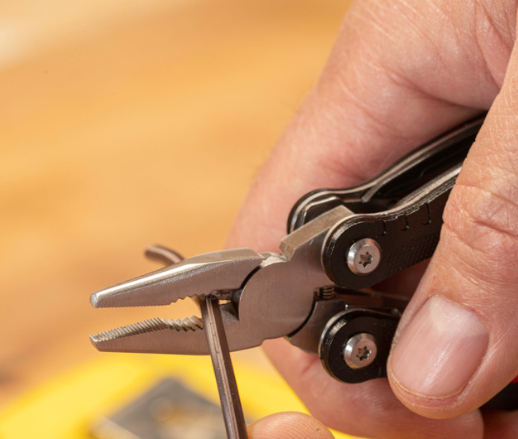 Smith's 3inch 12-in-1 Multitool with Hard Case