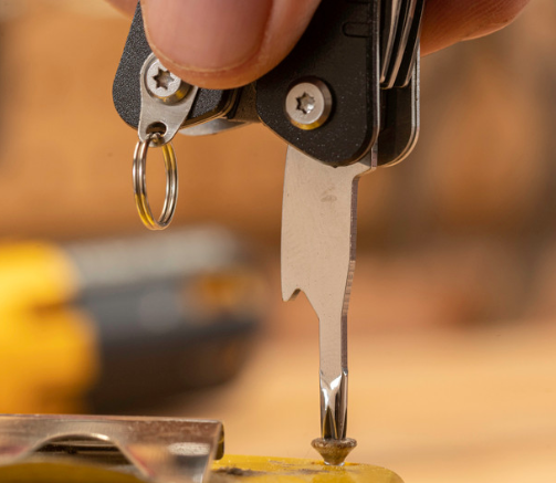 Smith's 3inch 12-in-1 Multitool with Hard Case