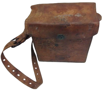 WWII Signal Corps US Army Telephone EE-8-A Field Phone with Leather Case