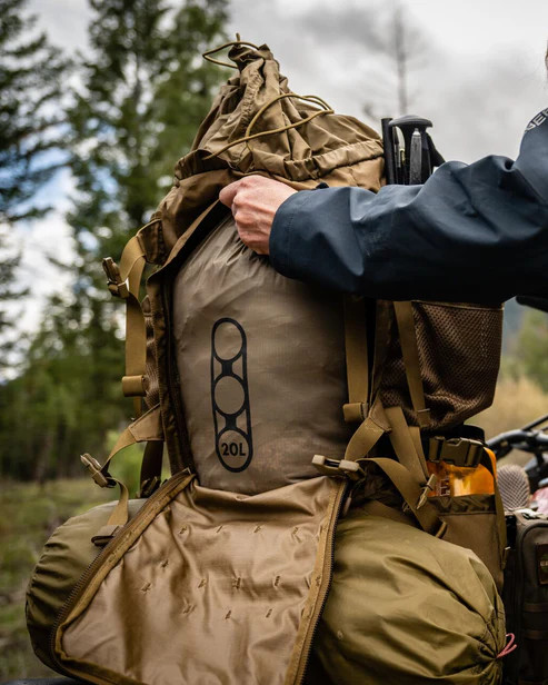 Eberlestock Cirrus Ultralight Dry Bag 20 Liter Dry Earth